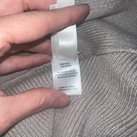 Wynne Layers Color-Block Knit Cozy Long Cardigan Sweater - Picture 7 of 8